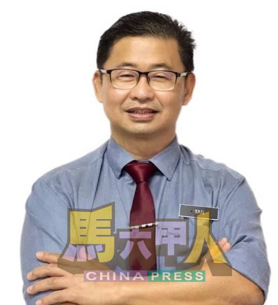 陈金国校长出任培侨华小校长。