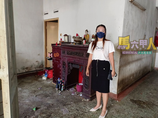 ■林朝雁:目前前院与客厅的垃圾已经清理乾净,提醒有关住户勿再堆积杂物。