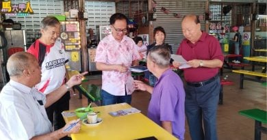 刘志俍制5000月历派选民 世遗4宗教场所设计  传达互信包容